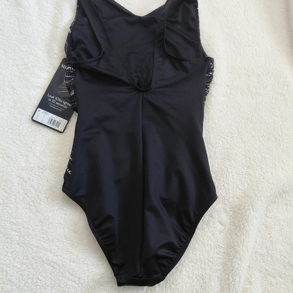 Miraclesuit Slimming One Piece Size 8 Black Multi Criss Cross Tummy Control Flat - Picture 6 of 8